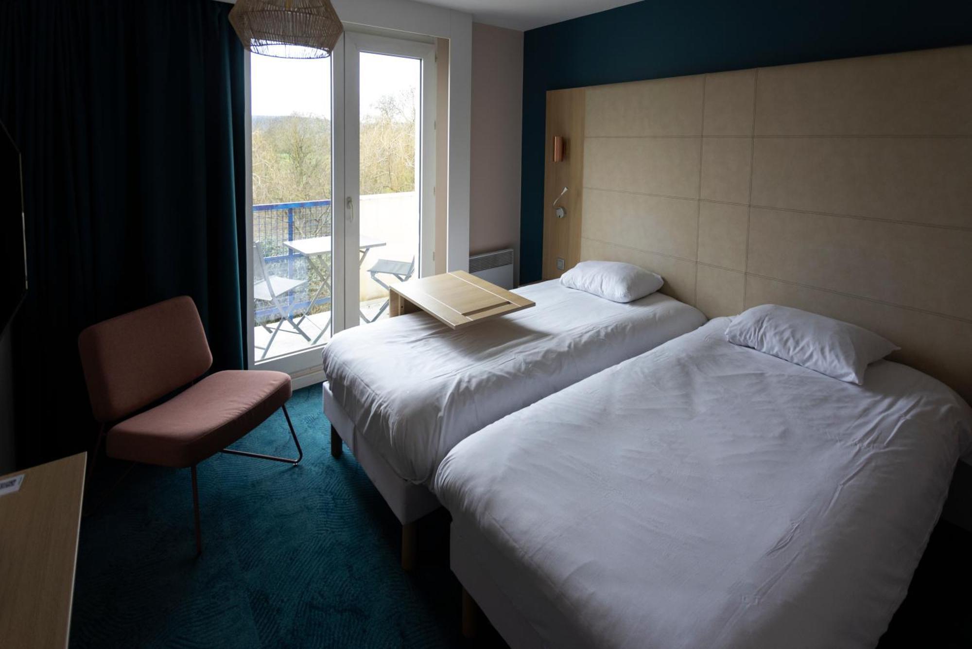 Ibis Styles Chinon Hotel Exterior photo